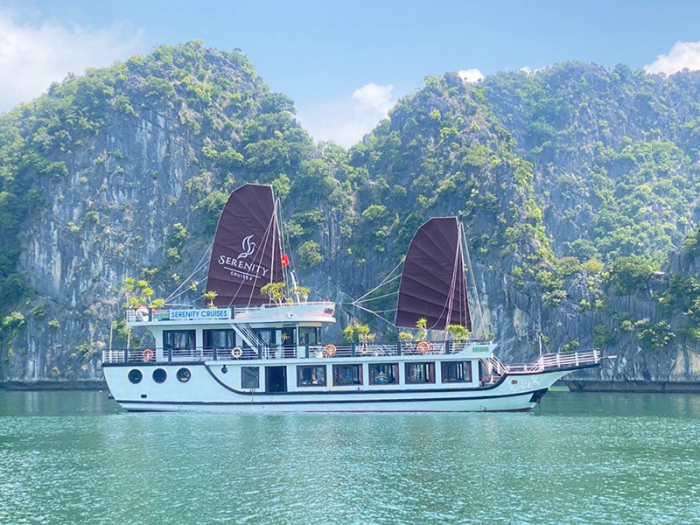 Lan Hay Bay 1 day trip in less tourist area - Serenity Premium Cruise